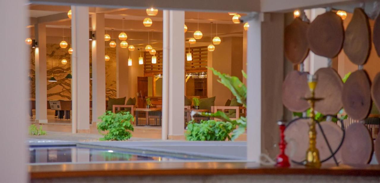 Breeze Pasikudah Hotel Passikudah Exterior photo