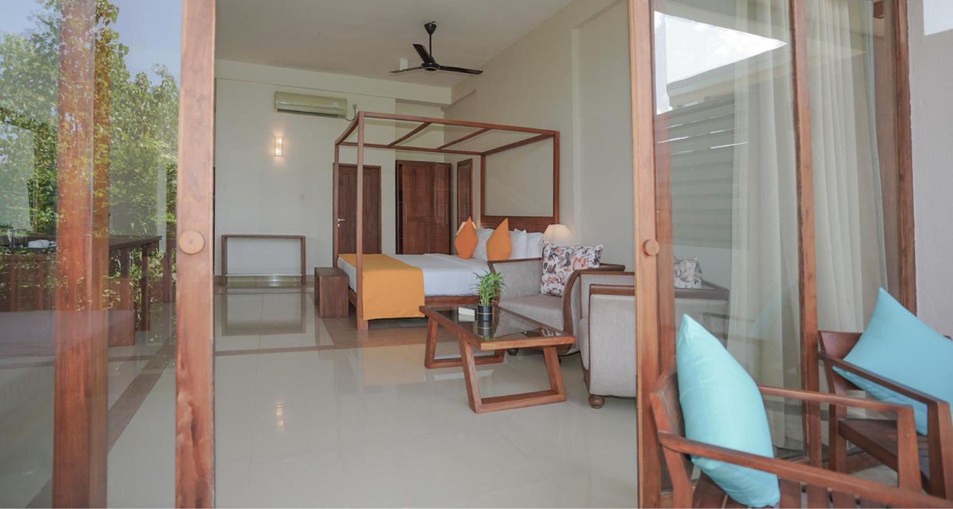 Breeze Pasikudah Hotel Passikudah Exterior photo